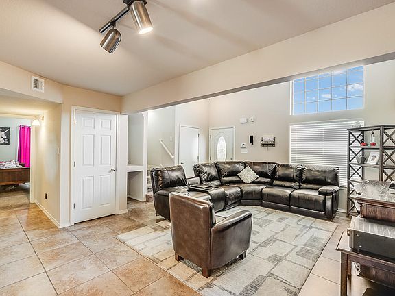 3rd image of 12164 Driftwood Ln