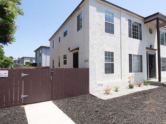 2nd image of 404 E Freeland St #1