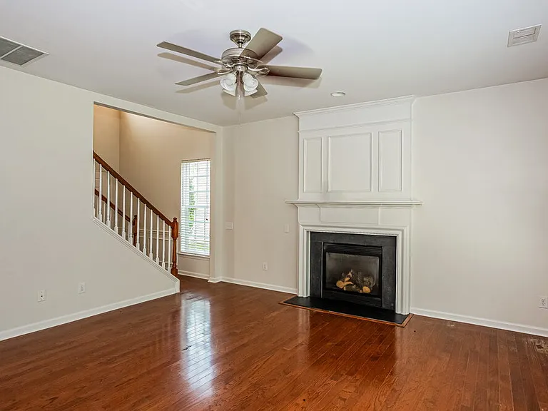 11240 Cypress View Dr — Photo 6