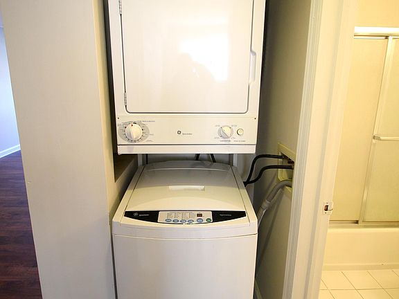 3rd image of 79 Fisher Ave APT 10