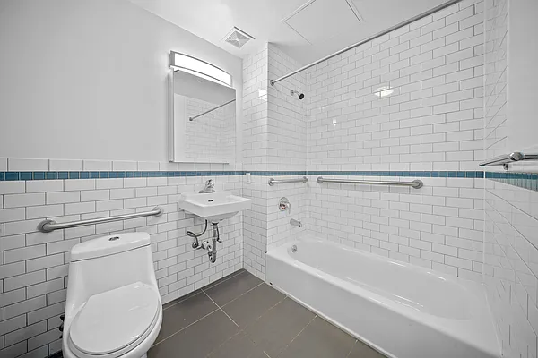 Rented by Corcoran | media 25