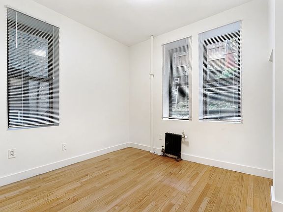 4th image of 130 E 96th St APT 1D