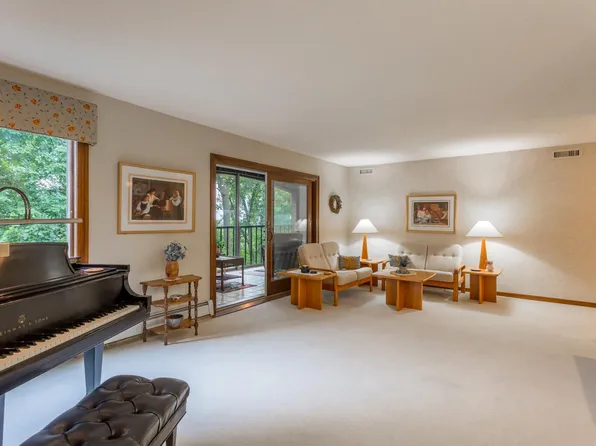 8430 Pennsylvania Rd APT 214, Bloomington, MN 55438