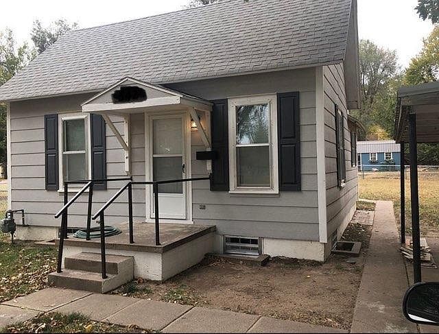 House was completely redone inside in 2020 prior to our purchasing it.