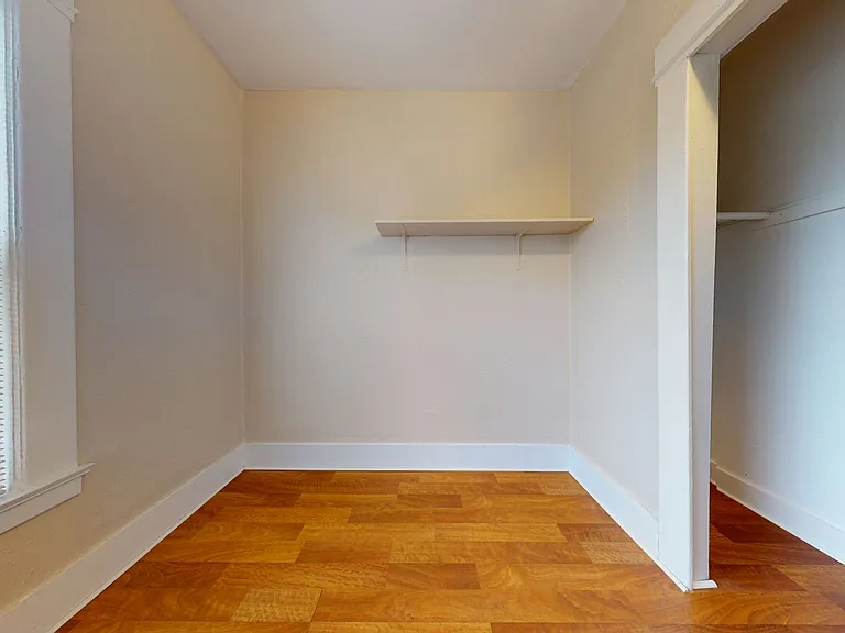 Roycroft Apartments — Photo 25