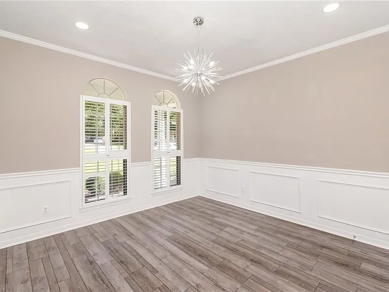 7490 Quency Dr — Photo 14