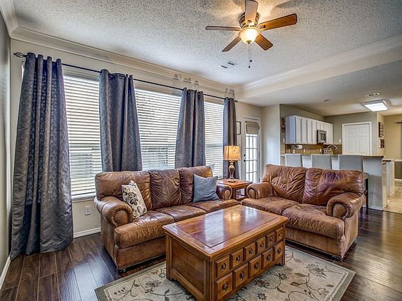 4th image of 4413 Santa Fe Ln
