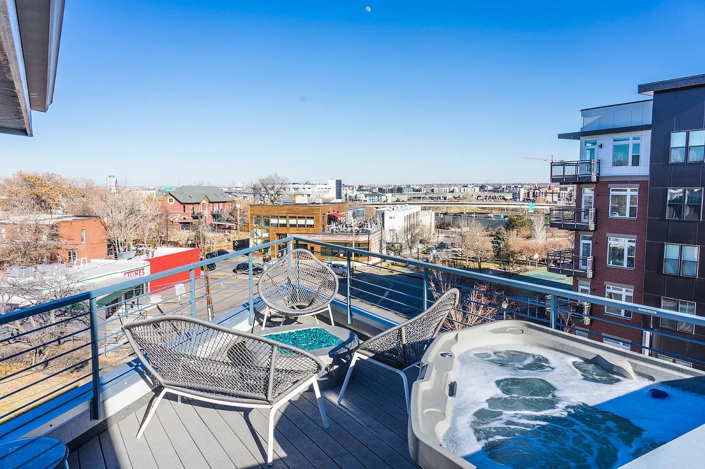 2 bed, 1800 sqft, $4,500 — Photo 1