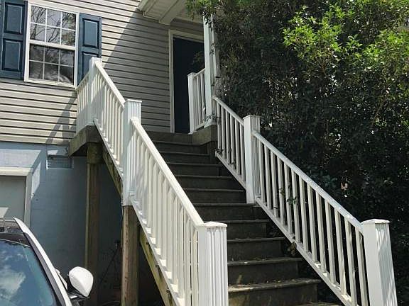 3rd image of 428 Mayfield Ave