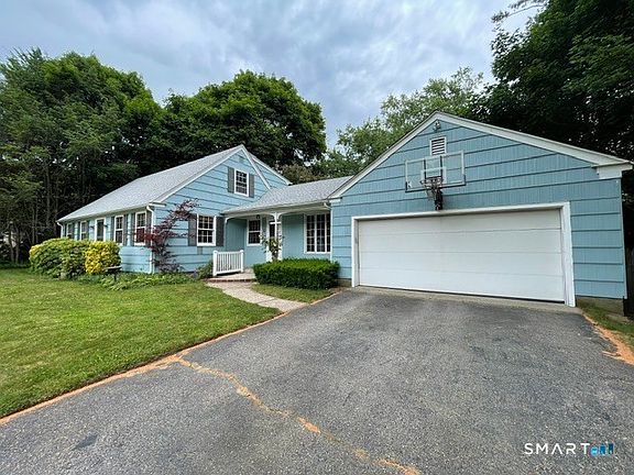 2nd image of 6 Harvard Road