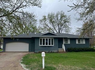 508 Shannon Dr, Norfolk, NE 68701