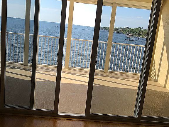 Balcony entrance