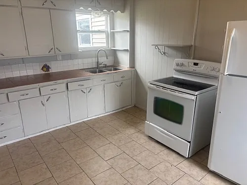 1611 Ontario Ave Photo 1