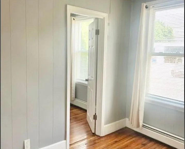 22-24 Lawn Ave #1F — Photo 8