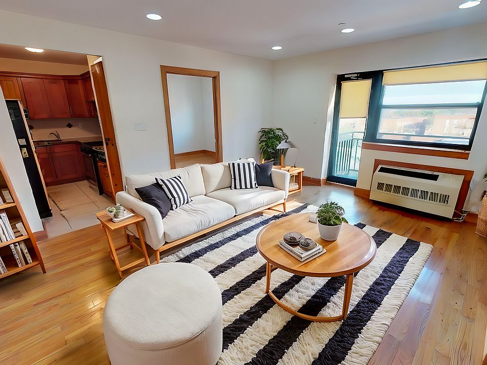 1st image of 13523 82nd Ave APT 4D