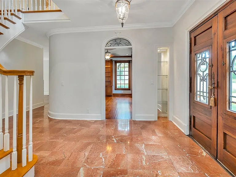 210 Settlers Rd — Photo 9