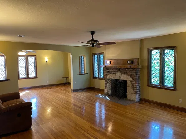 5701 Paseo Blvd APT 2, Kansas City, MO 64110