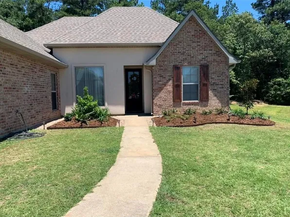818 Tyson Dr, Pineville, LA 71360