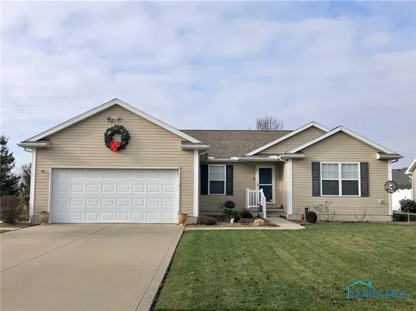 29127 Greystone Dr, Millbury, OH 43447