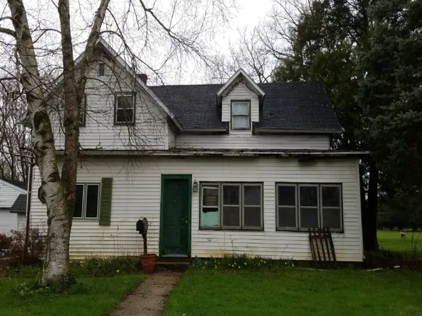 106 Garfield St, Edgerton, WI 53534
