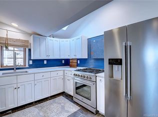 12 Brook Trl, East Hampton, CT 06424