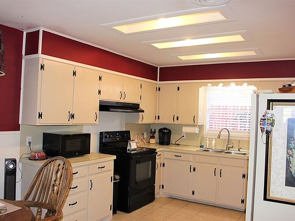 4th image of 4520 Roosevelt Dr