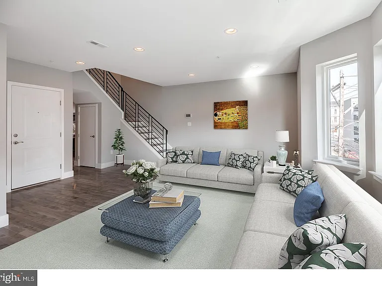 910 N 16th St #C — Photo 1