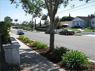 2nd image of 255 Garden Grove Ln