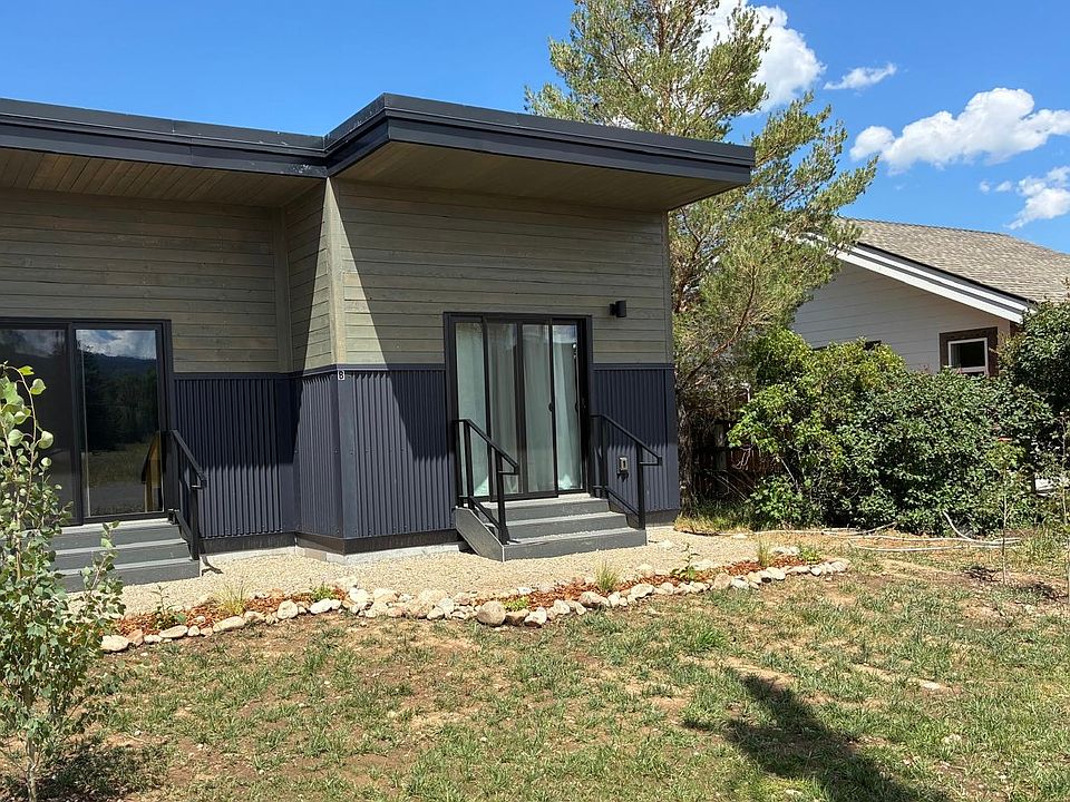 Unit B is on the right.