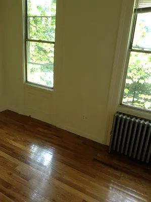 Sold by Bedford Brownstone Realty | media 20