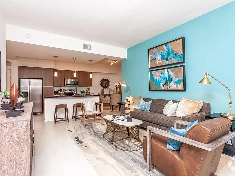 Midtown Aventura — Photo 10