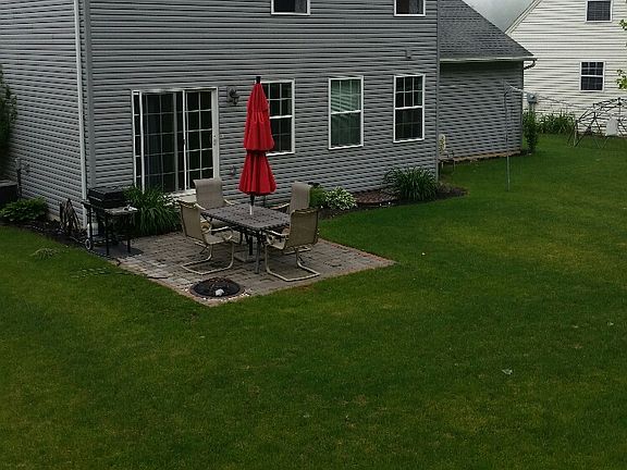 3rd image of 205 Brynwood Dr
