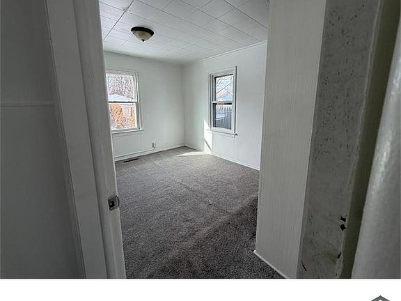 2nd image of 636 White St