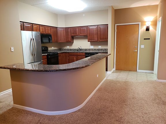 5th image of 1479 N Milwaukee Ave APT 309