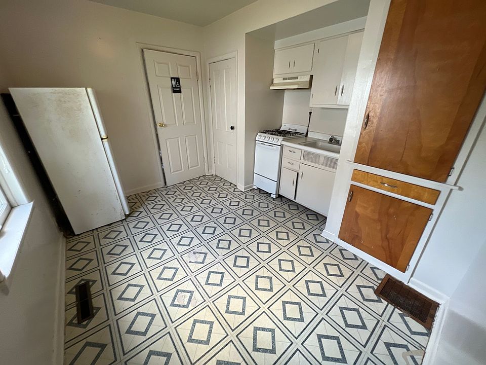 1st image of 708 Columbia Ave #A