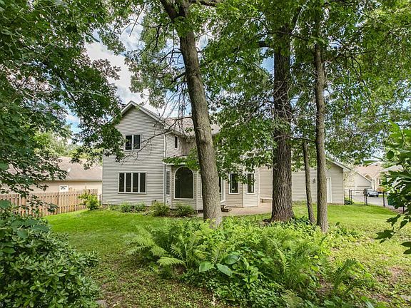 2nd image of 348 Hardwood Ln