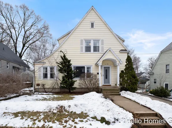450 Kenwood St NE, Grand Rapids, MI 49505