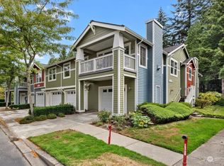 10620 221st Ln NE UNIT 203, Redmond, WA