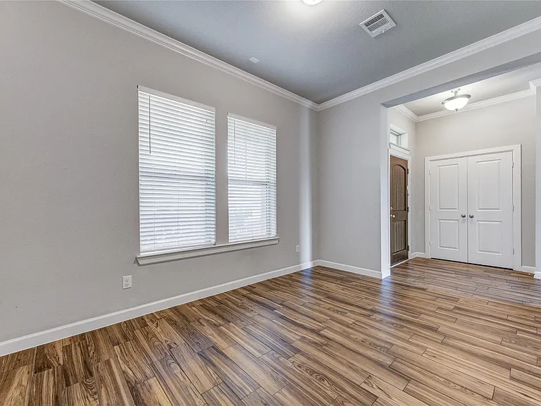 6011 Dark Kite Trl — Photo 4