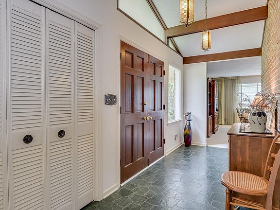 4th image of 117 Hartwell Dr