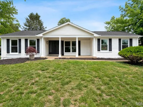 14575 Ladue Rd, Chesterfield, MO 63017