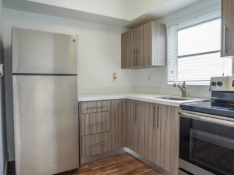 433 NE 82nd St #11 — Photo 12