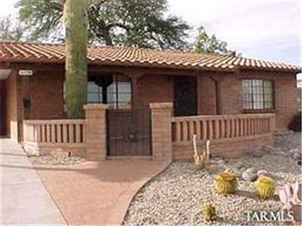 1st image of 138 E Los Arcos