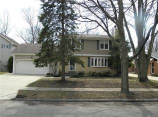 9 Mark Ave, Hamburg, NY 14075