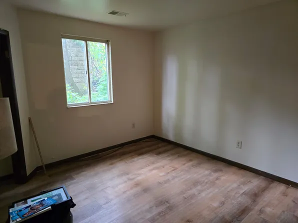 2128 Murray Ave APT 3, Pittsburgh, PA 15217