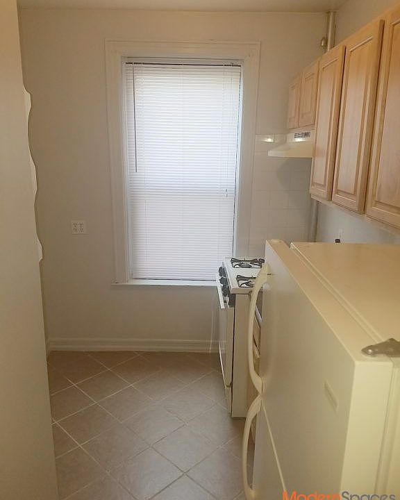 1st image of 2526 42nd St APT 4B