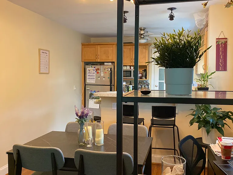 32 Florens Ave — Photo 16