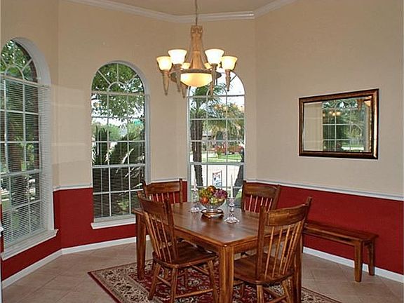 3rd image of 3303 Stanton Ct