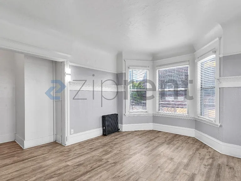 680 14th St #204 — Photo 10