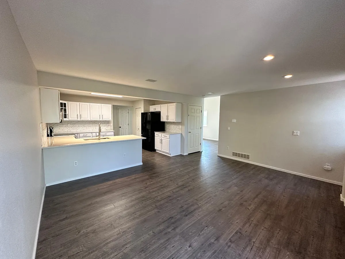 Building Photo - 311 Conrad Dr